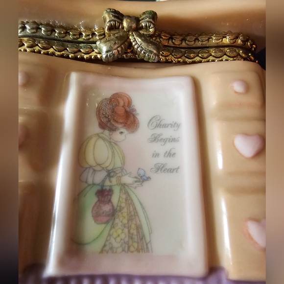 Precious Moments Dresser Vanity Ceramic Hinged Trinket Box 1997 Collectible - Picture 3 of 12